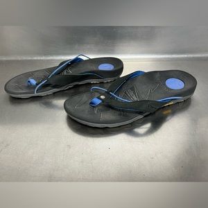 Vionic Cascade Womens Black and Blue Orthaheel Vibram Sandal - Size 9 - VGUC